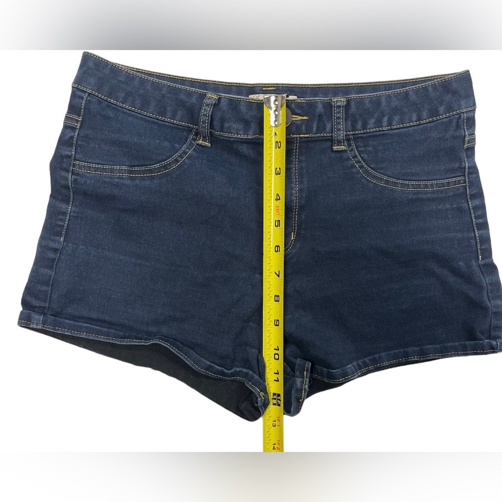 SO size 15 stretchy jean shorts. NWOT. Dark blue color. Pockets on back. - Picture 10 of 10